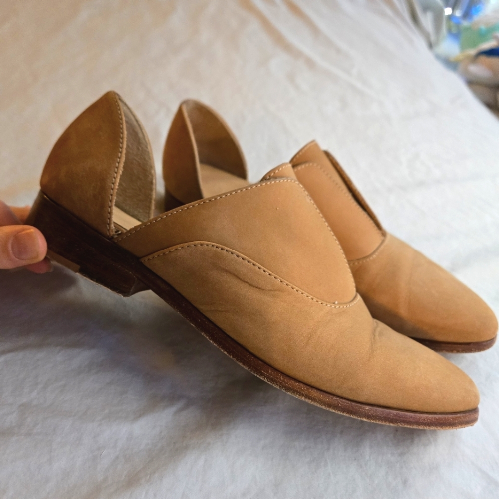 Nisolo Emma D'Orsay Oxford 8.5 Almond Leather Slip Ons